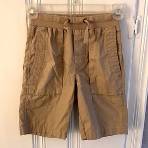 Gap boys tan pull on shorts size small